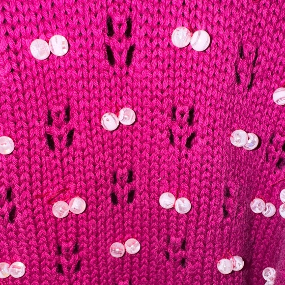 Classiques Entier Women's V-Neck Sweater in Fuchsia - Picture 3 of 4